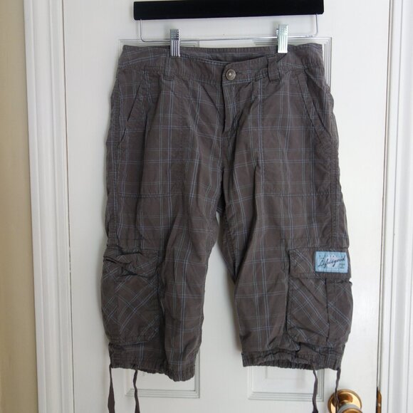 LIFE IS GOOD Gray Plaid Hiking Cargo Shorts – Wmns 6 - Picture 1 of 7